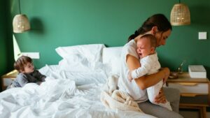A Comprehensive Guide To Postpartum Relationship Problems and Solutions