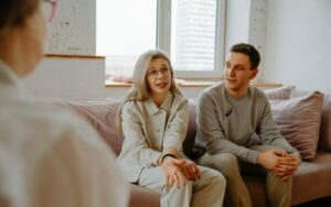 How To Find The Right Pre-Marital Counselor Near Me?