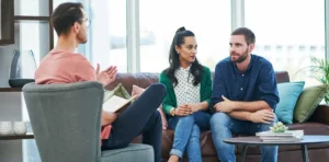 How A Relationship Therapist Can Help? Things You Should Know